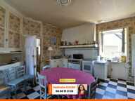 Maison familiale, 5 chambres, au coeur de Prissac (36) — photo 3