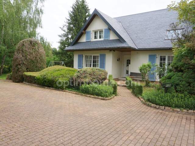 Maison à vendre 6 pièces climatisées, piscine  + local professionnel à COULEVON (70) — photo du bien