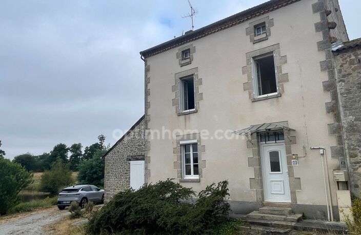 Maison  sur 8853 m2  avec étang, jardin plat et dépendances — photo 5