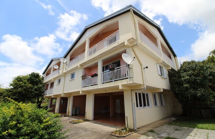 EXCLUSIVITE à Chiendent / SAINTE-MARIE (97438) - VENTE D'UN IMMEUBLE DE 4 APPARTEMENTS AVEC PARKINGS COUVERTS - RENDEMENT LOCATIF POSSIBLE — photo 3