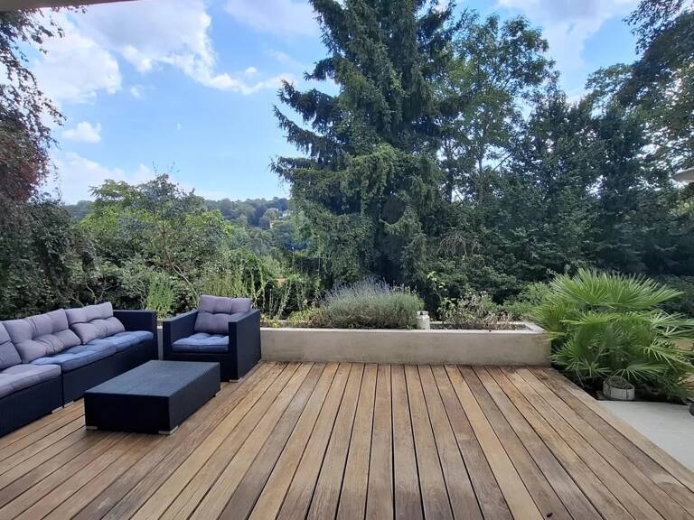 VILLA GARE BOUGIVAL 7 CHAMBRES 262 m2 + 2 TERRASSES + PARKINGS — photo 1