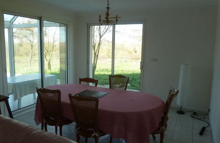 Maison de 115m2 à louer sur Villevêque — photo 2