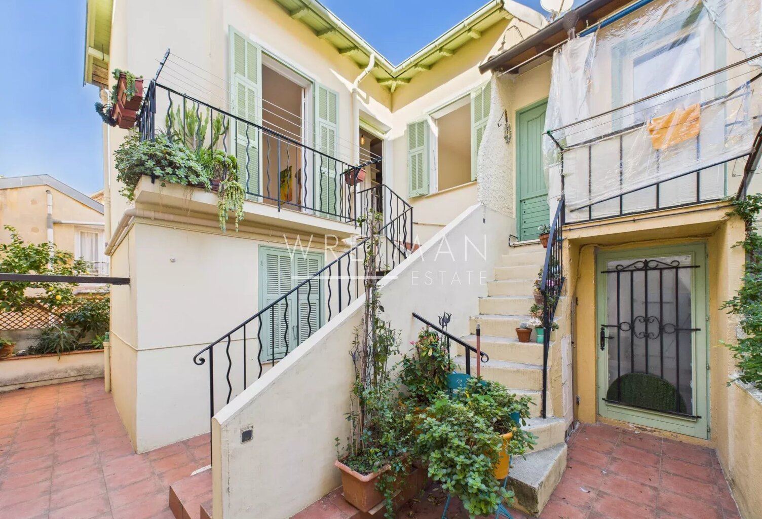 Appartement 2 pièces avec balcon - Menton Vieille ville — photo 1