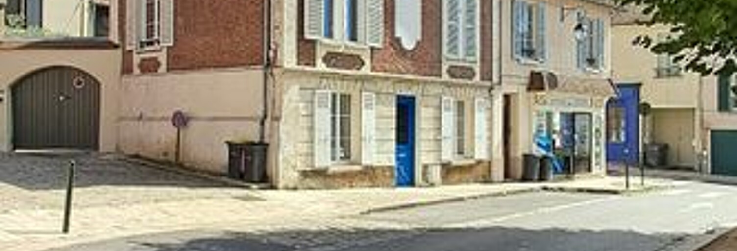 Maison 5 Pièces 116 m² à louer à La Celle-Saint-Cloud (78170)