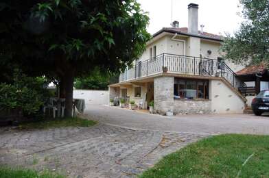 Maison 5 pièces 1200 €