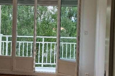 Appartement 3 pièces 829 €