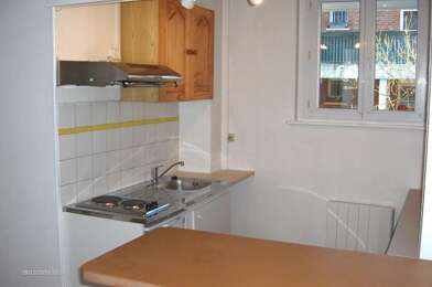 Appartement 1 pièces 604 €