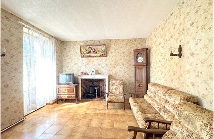 Frazé (28160)  Longère de plain-pied à rénover 100 m² habitable, jardin 1676 m² – Proche Château — photo 4