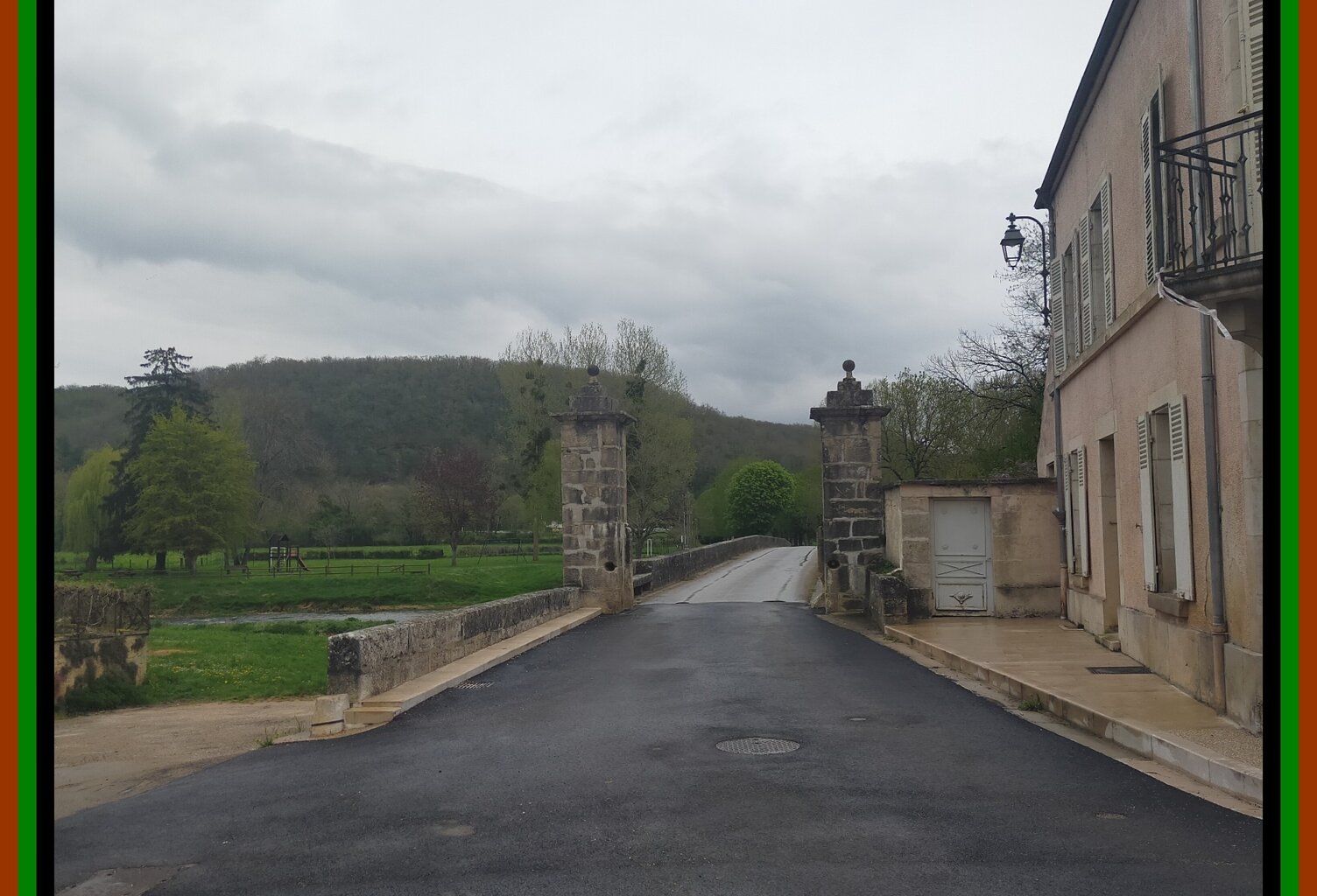 Maison à vendre 4 pièces CRY SUR ARMANCON — photo 1