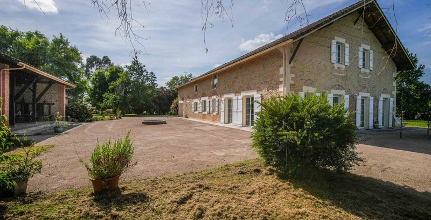 Propriété de Caractère et de charme proche de MONT DE MARSAN (40) - 430 M2 Habitables - Terrain 9000m2 environ — photo 1