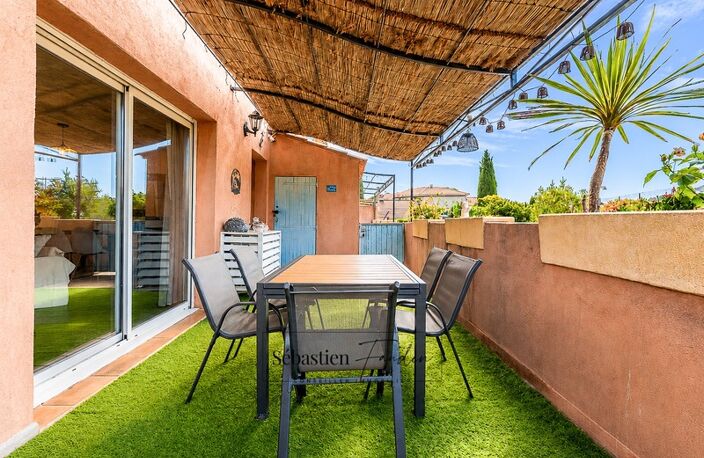 Dpt Var (83), à vendre LE BEAUSSET appartement T4 de 84 m² - Terrasse de 18 m² - Stationnement privatif - Résidence sécurisée — photo 2