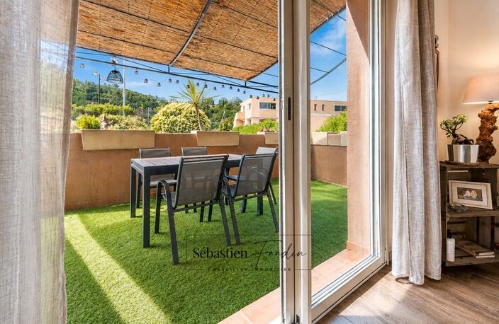 Dpt Var (83), à vendre LE BEAUSSET appartement T4 de 84 m² - Terrasse de 18 m² - Stationnement privatif - Résidence sécurisée — photo 3