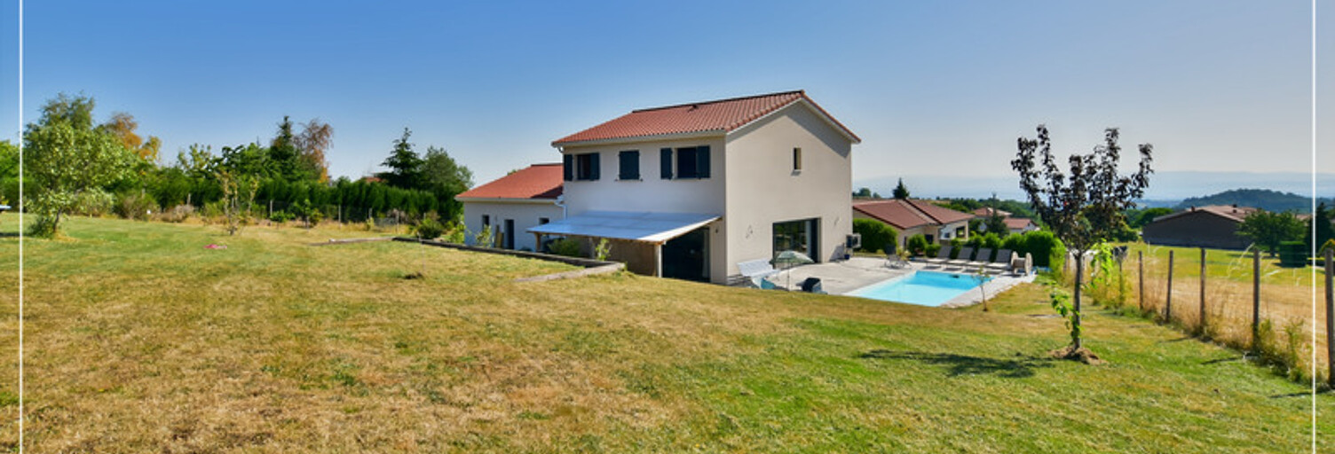 Maison 7 Pièces 171 m² à vendre à Marols (42560)