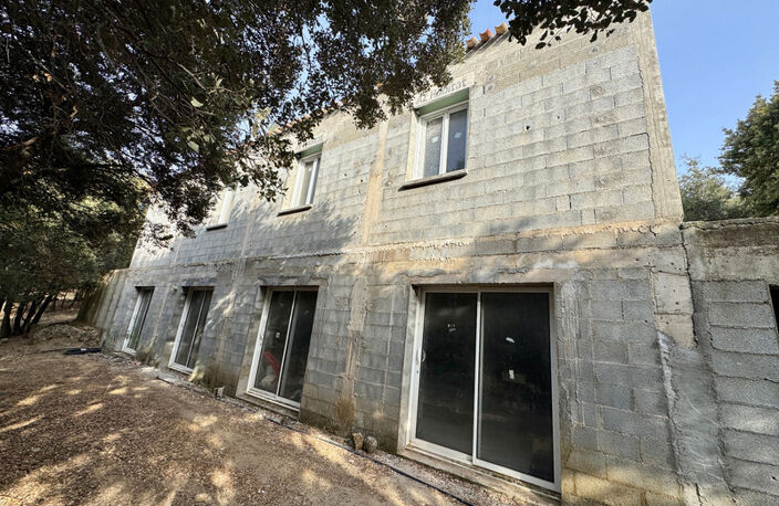 Terrain 3250 m2 avec batiment de 200m2 habitables à vendre, proche de L'ILE ROUSSE (20) — photo 2