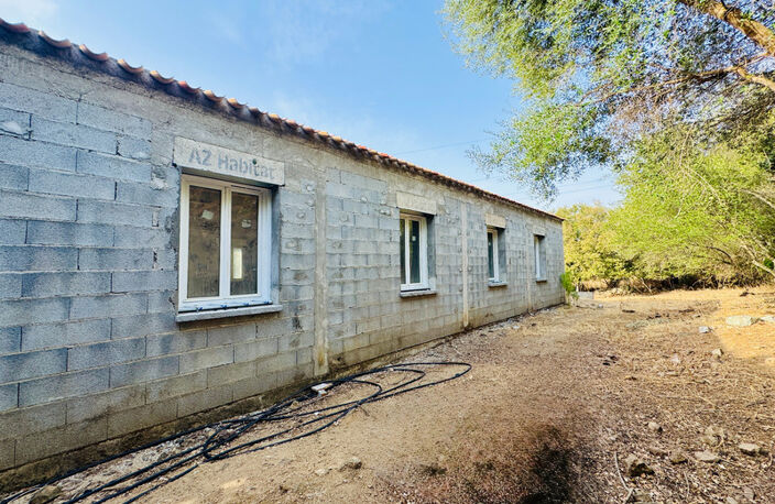 Terrain 3250 m2 avec batiment de 200m2 habitables à vendre, proche de L'ILE ROUSSE (20) — photo 3