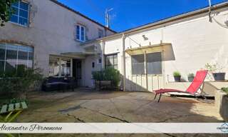 Immeuble  130 m² à vendre à Ferrières (17170)