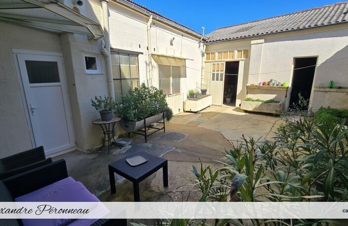 🏡 ENSEMBLE IMMOBILIER : MAISON 4 CH + GARAGE ATELIER – IDÉAL ARTISAN OU PROJET MIXTE – SECTEUR FERRIERES — photo 2