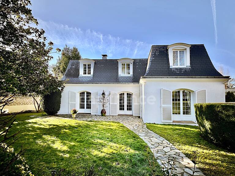 Un havre de paix dans le PARC à 15 mn à pied de la gare : Maison de famille 259 m² — photo 1