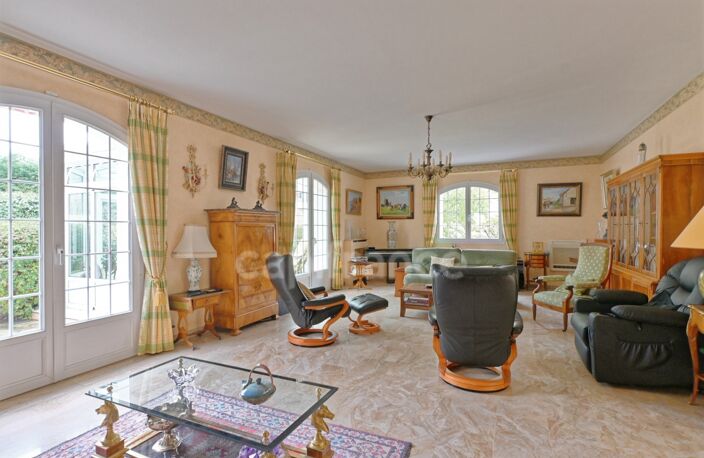 Un havre de paix dans le PARC à 15 mn à pied de la gare : Maison de famille 259 m² — photo 4
