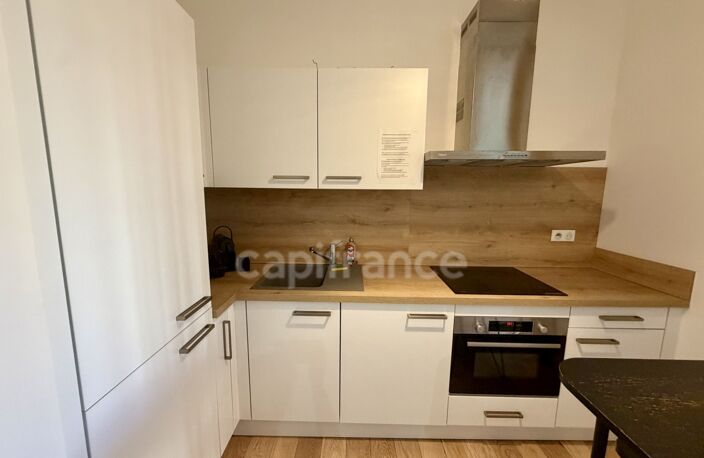 AJACCIO (20), Charmant appartement T2, début du cours Napoléon, proche Port, gare, commerces, bus — photo 3