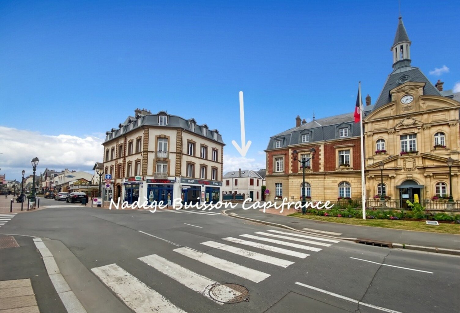 Cabourg Hyper-centre - Authentique maison de ville de 3 pièces - 60 m² habitables (80 m² au sol) - À 300 m de la plage - Sans copropriété — photo 1