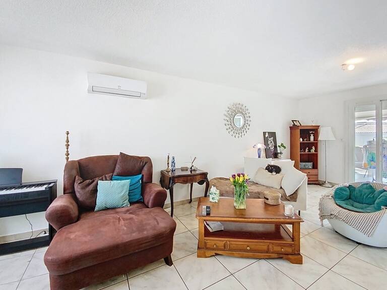 *** VILLA * 4 CHAMBRES * TERRAIN * PISCINE *** — photo 1