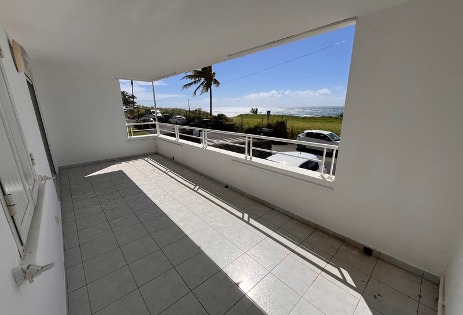 Appartement à vendre 4 pièces SAINTE SUZANNE (974) Vue océan — photo 1