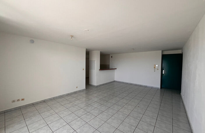 Appartement à vendre 4 pièces SAINTE SUZANNE (974) Vue océan — photo 3
