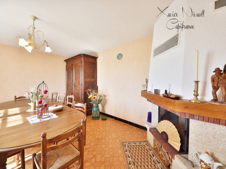 Maison à vendre 4 pièces SAINT JULIEN SUR REYSSOUZE (01) — photo 1