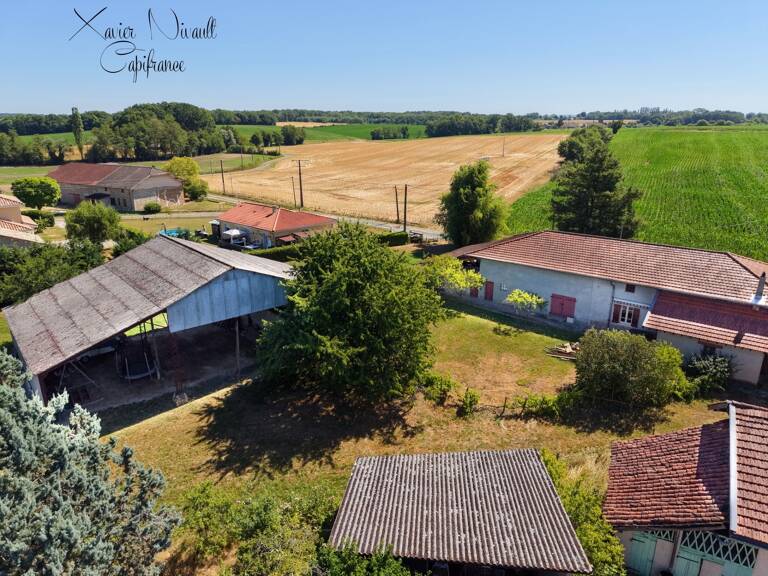 Maison à vendre 4 pièces SAINT JULIEN SUR REYSSOUZE (01) — photo 1