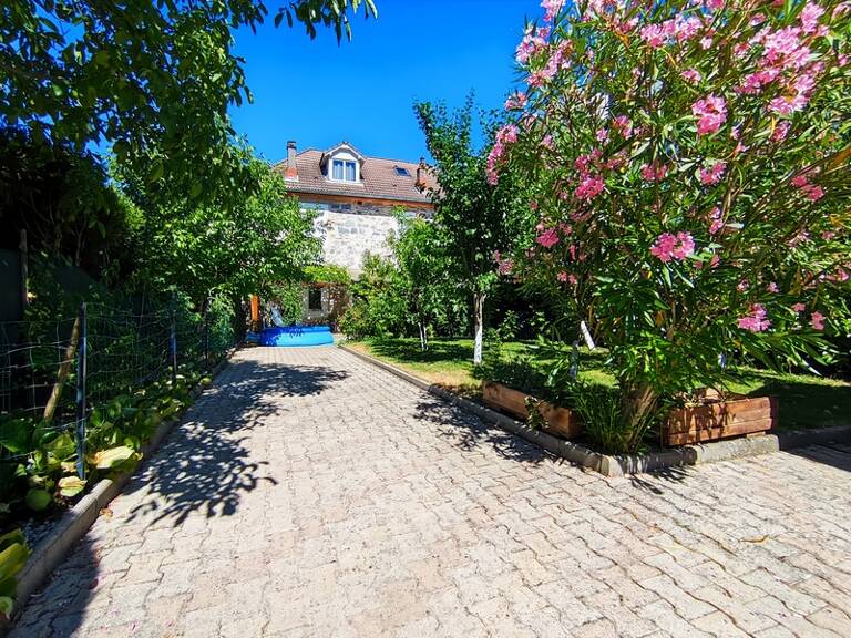 Maison de caractère en centre-ville 180 m² - DOUVAINE (74) — photo 1