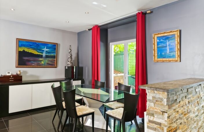 Maison de caractère en centre-ville 180 m² - DOUVAINE (74) — photo 4