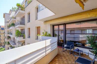 Appartement 4 pièces 542000 €