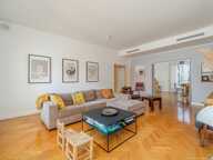 MARSEILLE 8ᵉ – À deux pas de la Place Delibes – Élégant appartement familial avec terrasse, cave et grand box en supplément — photo 4