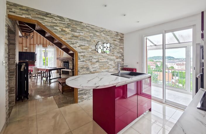 Maison d’architecte atypique avec vue exceptionnelle – 5 chambres – Lons-le-Saunier — photo 4