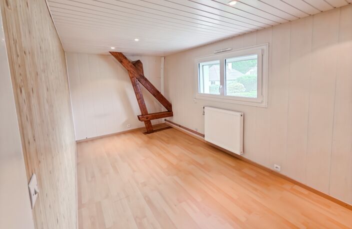 Maison d’architecte atypique avec vue exceptionnelle – 5 chambres – Lons-le-Saunier — photo 5