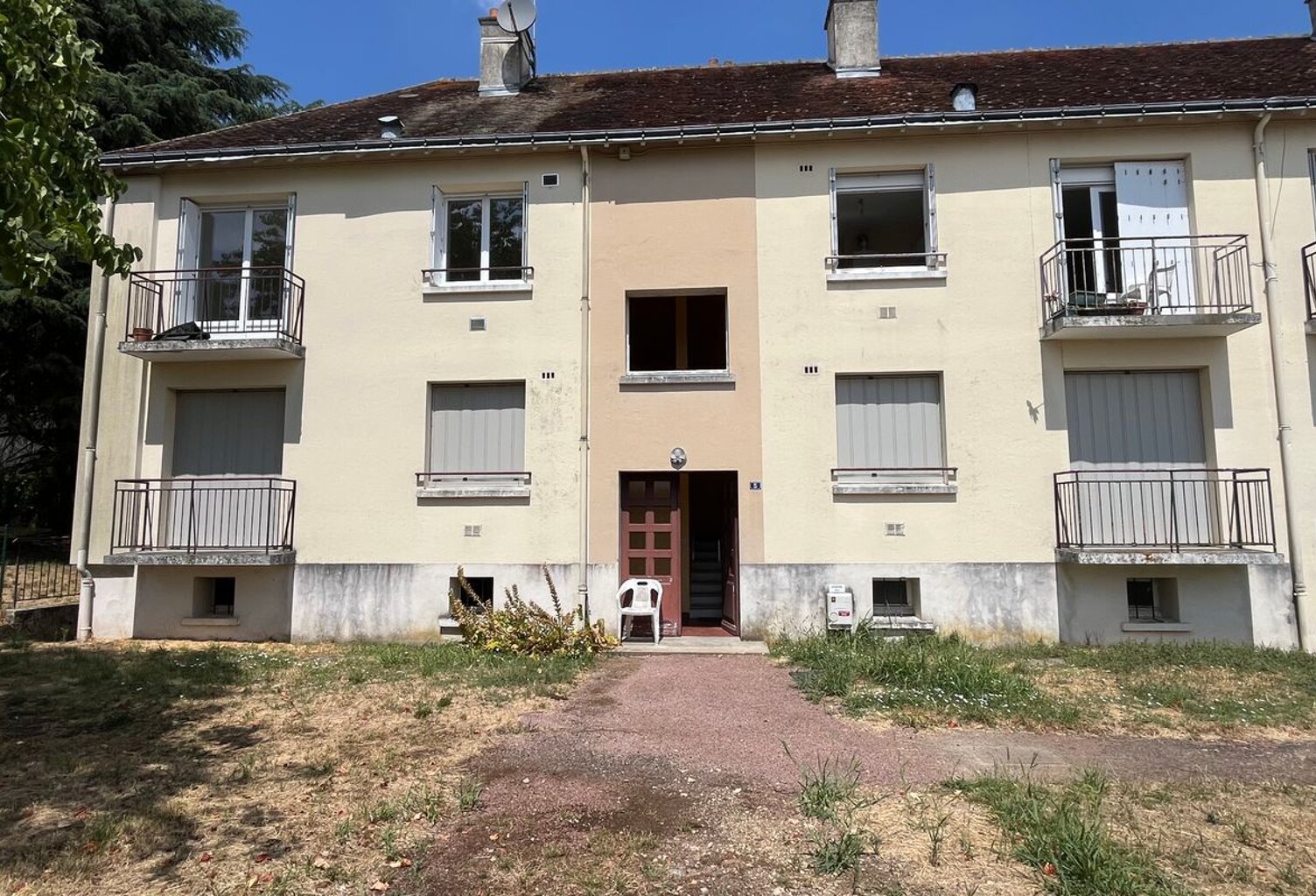 Preuilly sur Claise - Appartement T2 — photo 1
