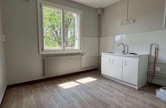 Preuilly sur Claise - Appartement T3 — photo 3