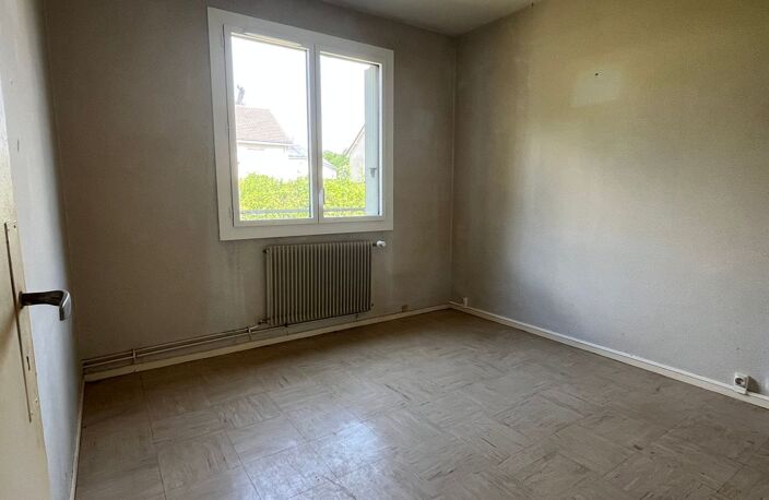 Preuilly sur Claise - Appartement T3 — photo 4