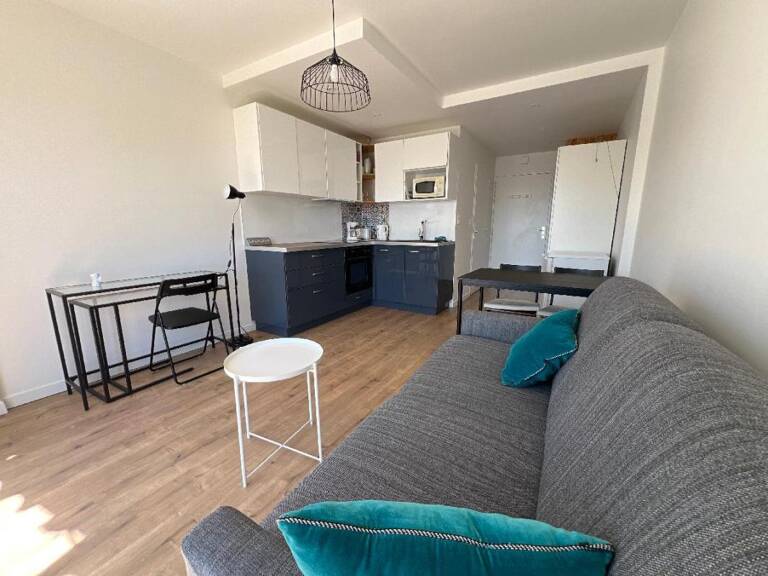 Plage Bonne Source à 200 m, petit cocon de 22,4 m² premier étage. Vue échappée mer — photo 1