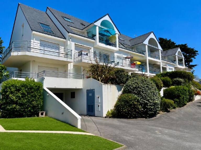Plage Bonne Source à 200 m, petit cocon de 22,4 m² premier étage. Vue échappée mer — photo 1