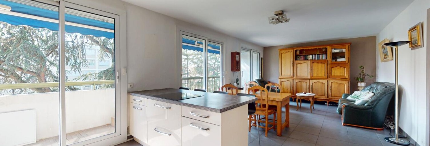 Appartement 3 Pièces 82 m² à vendre à Bron (69500)
