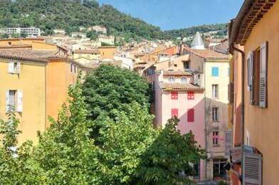 Appartement 3 pièces 845 €