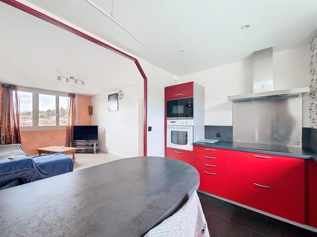 Appartement À Vendre — photo du bien