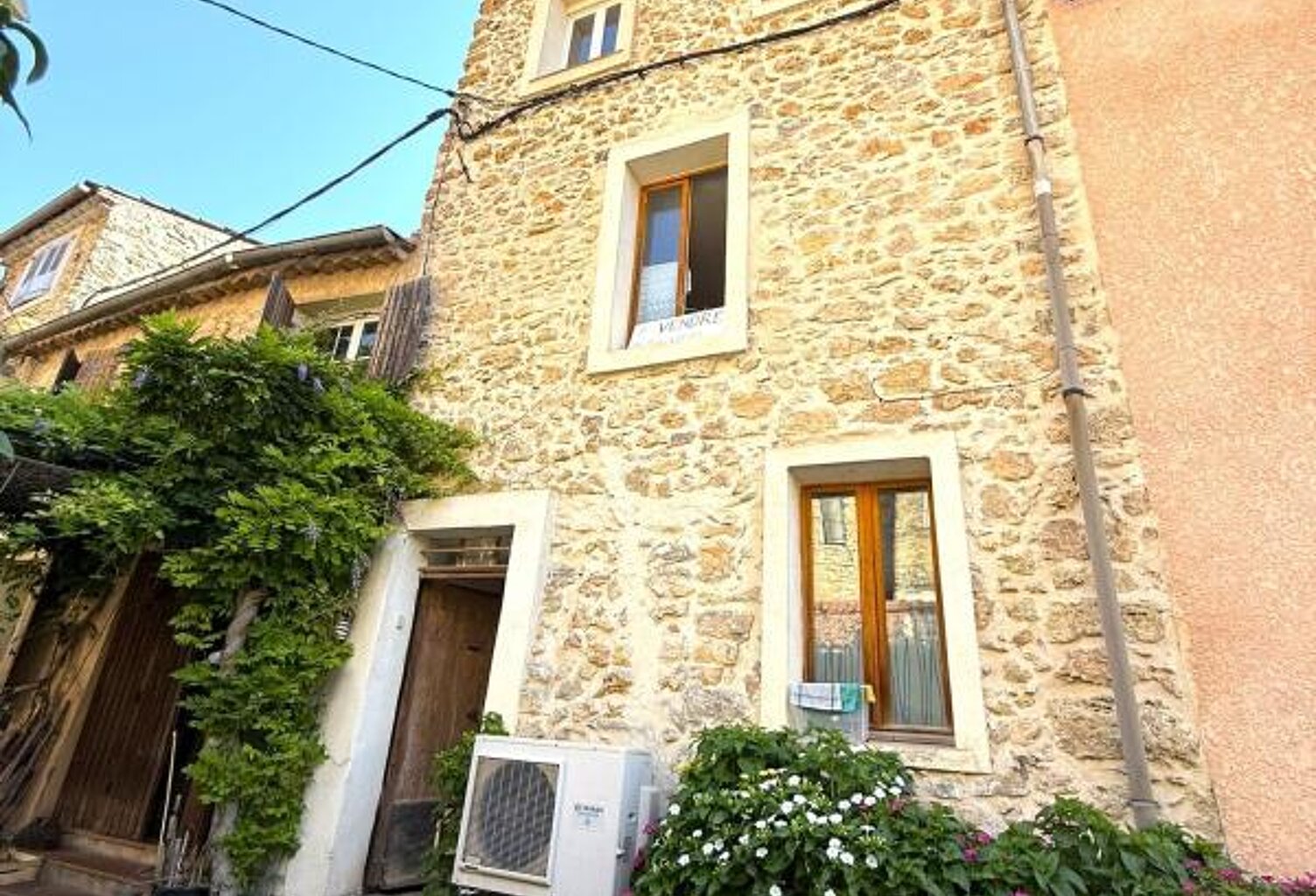 Maison De Village À Vendre — photo 1
