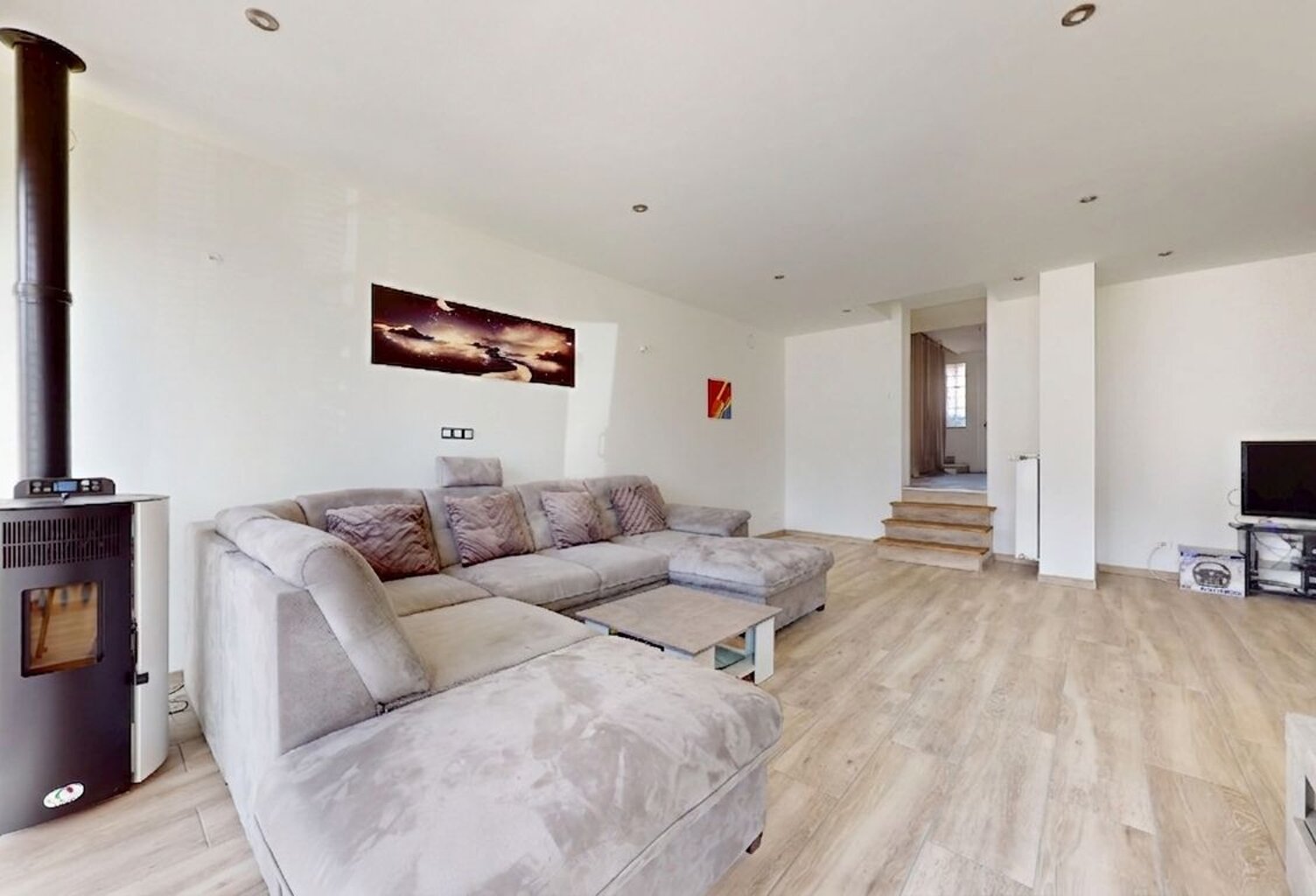 Maison rénovée à Oudrenne – Idéal frontalier ou profession libérale — photo 1