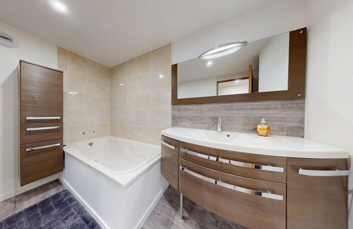 Maison rénovée à Oudrenne – Idéal frontalier ou profession libérale — photo 4