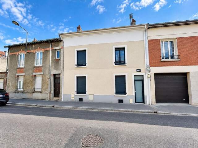 Appartement À Vendre — photo du bien