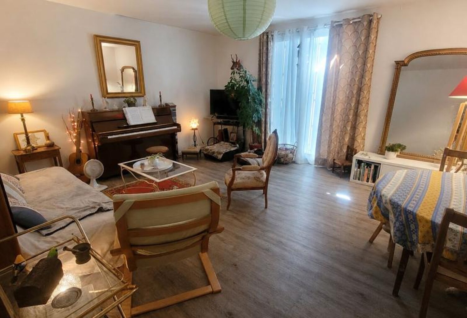 Appartement À Vendre — photo 1