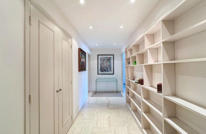 APPARTEMENT 3 PIECES MEUBLE - 22 Avenue Montrose - Résidence Montrose - 06 400 CANNES — photo 5
